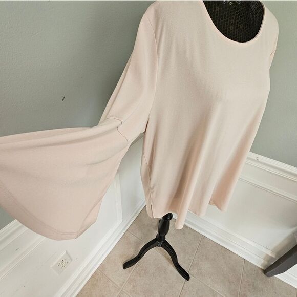 Blush RACHEL by Rachel Roy bell sleeve flowy top 2X - Picture 3 of 9